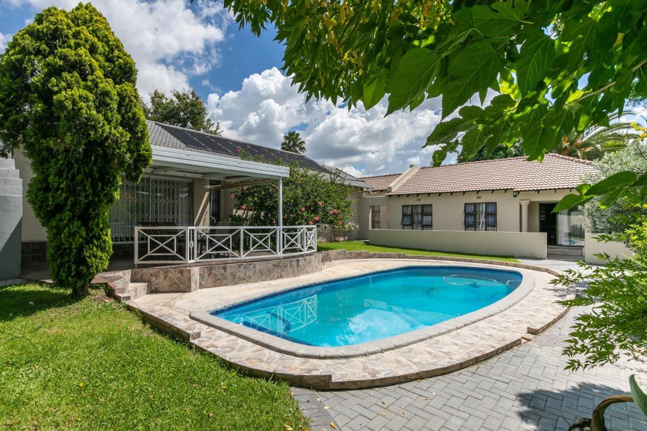 Signature Lodge Kempton Park Luaran gambar