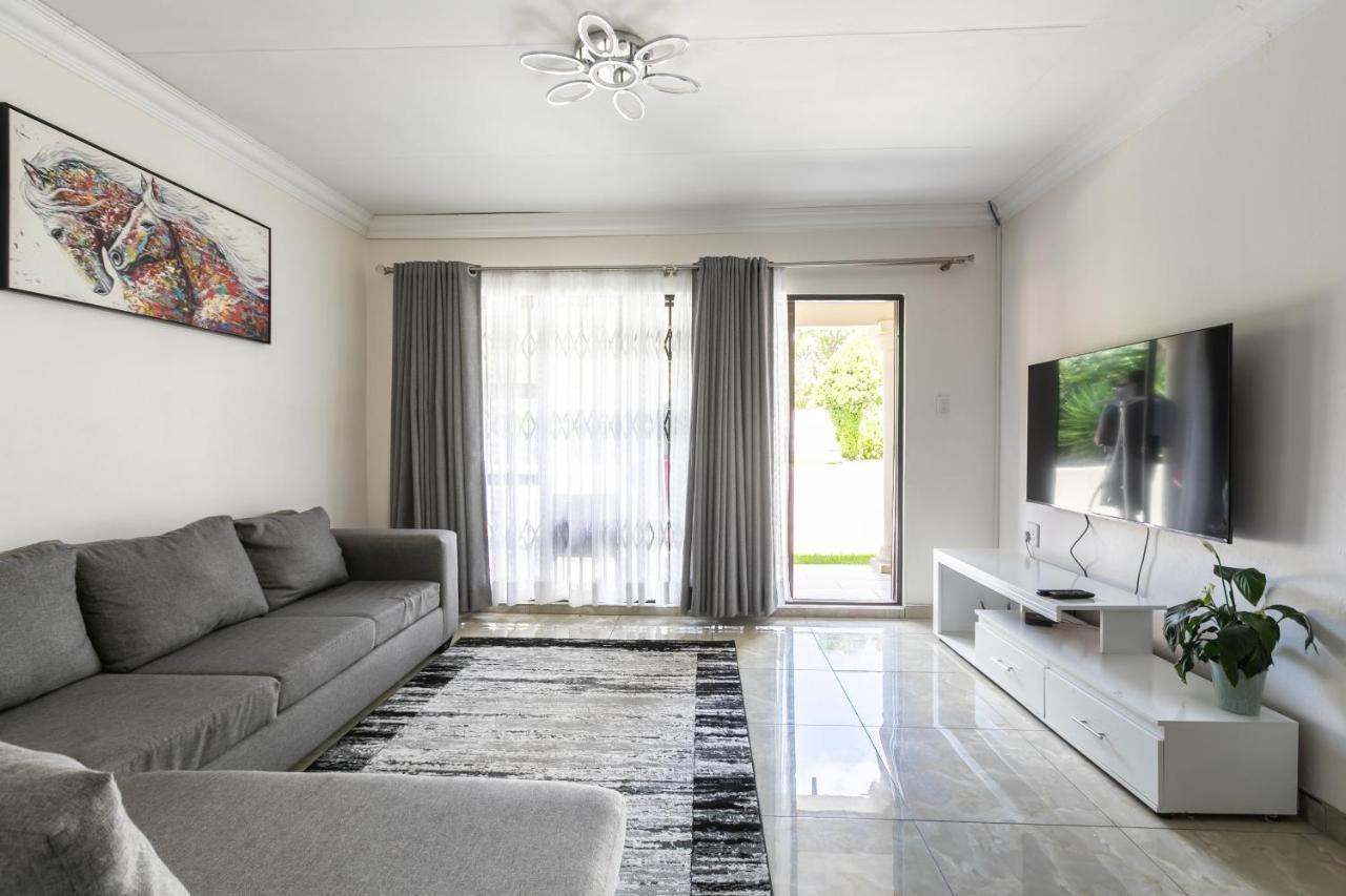 Signature Lodge Kempton Park Luaran gambar