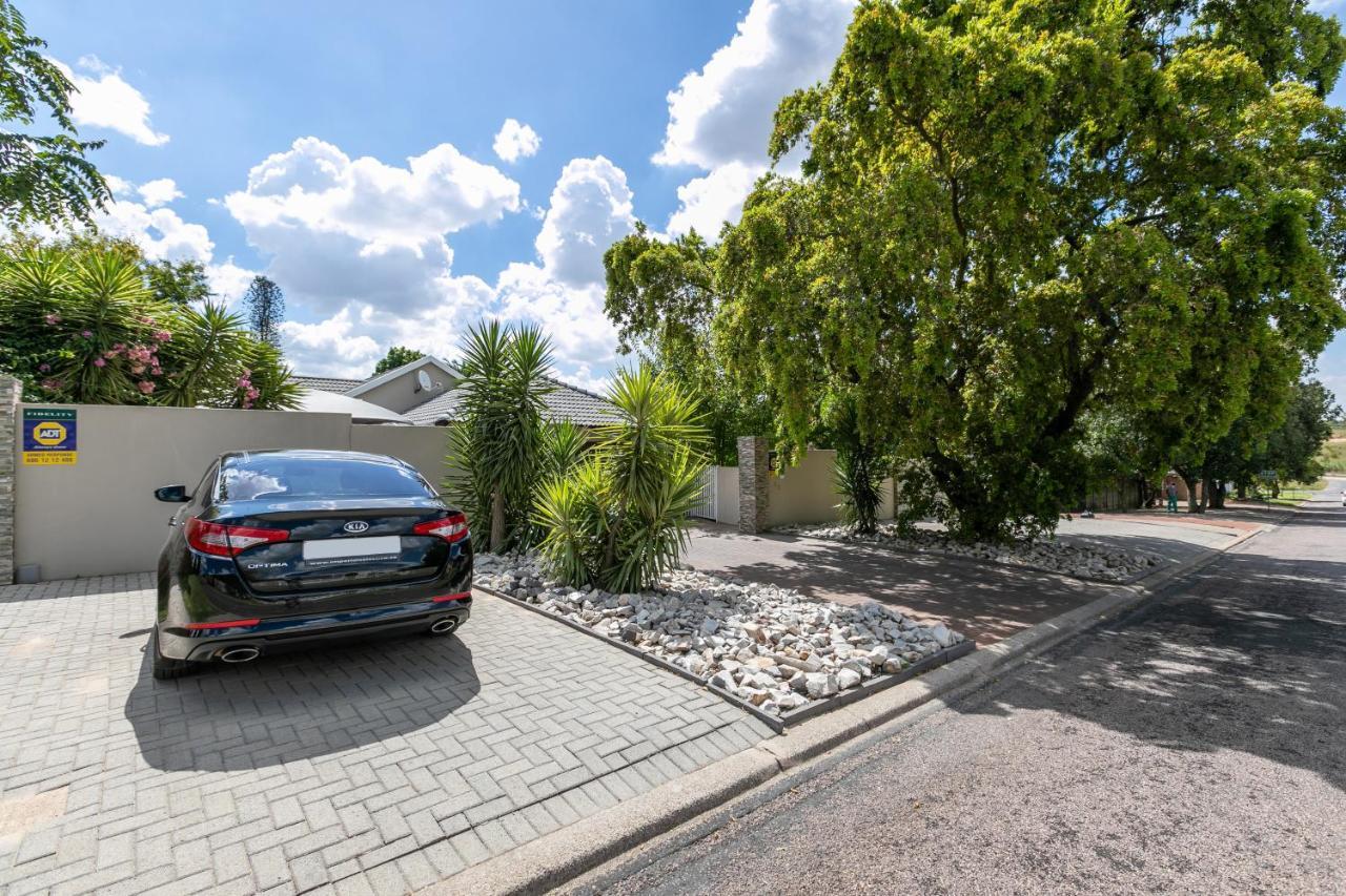 Signature Lodge Kempton Park Luaran gambar